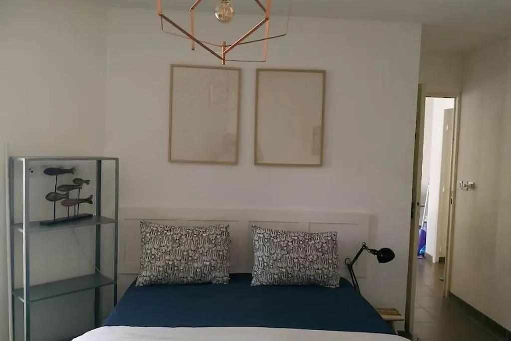 2P Equipe Clim Balcon Metro Joliette Apartment Marseille France